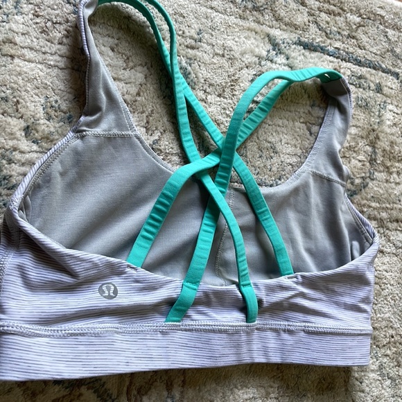 Lululemon Grey and Teal Energy Strappy Sports Bra - Picture 8 of 9